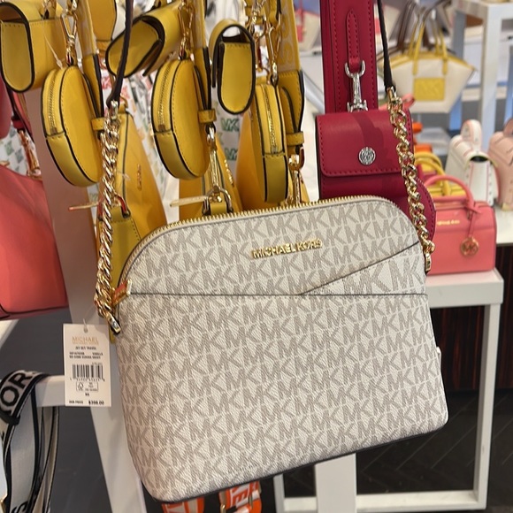 MICHAEL KORS Jet Set Medium Logo Dome Satchel Crossbody 
Vanilla 
NWT - Picture 11 of 16